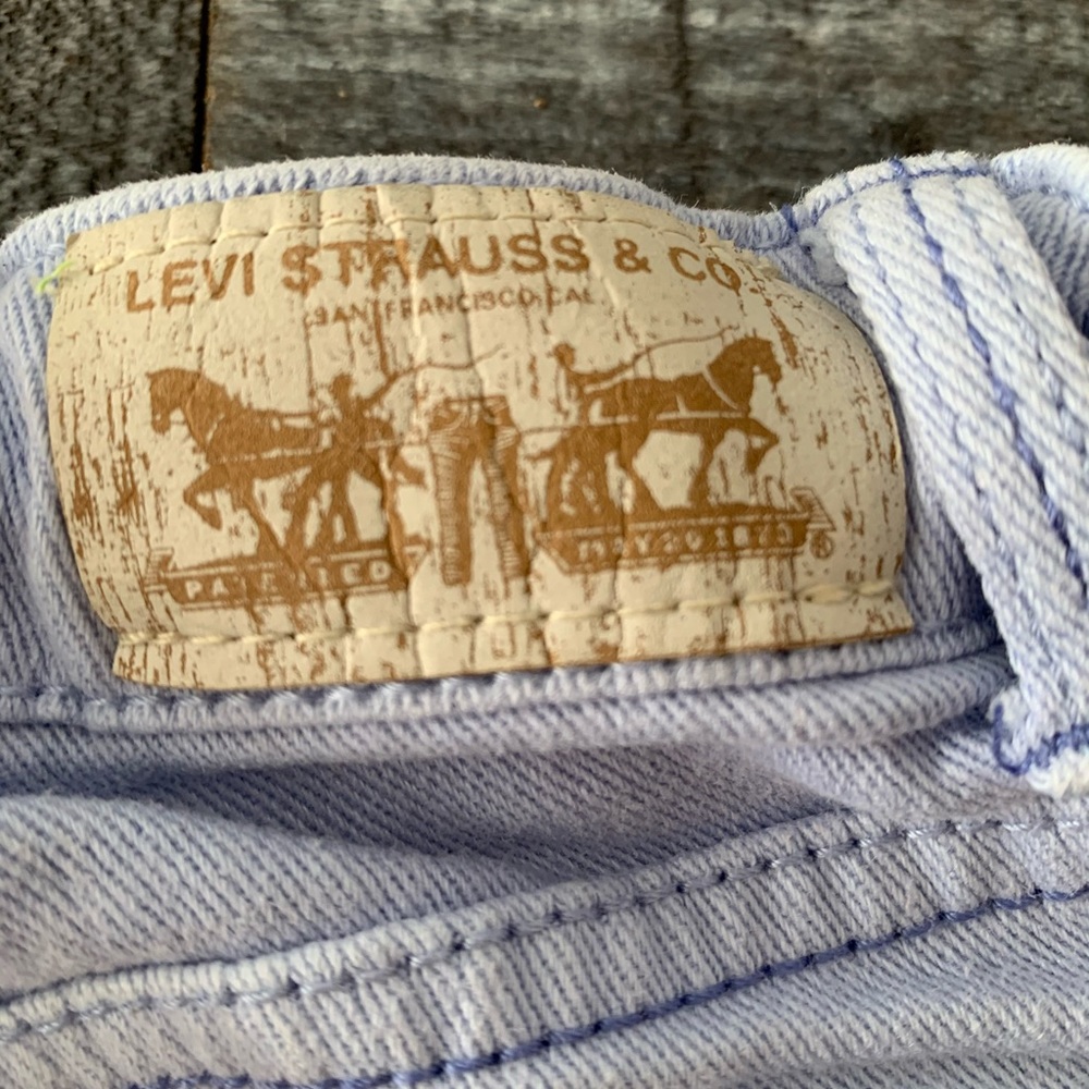 Levi’s Girls Bermuda Jean Shorts - Picture 4 of 11
